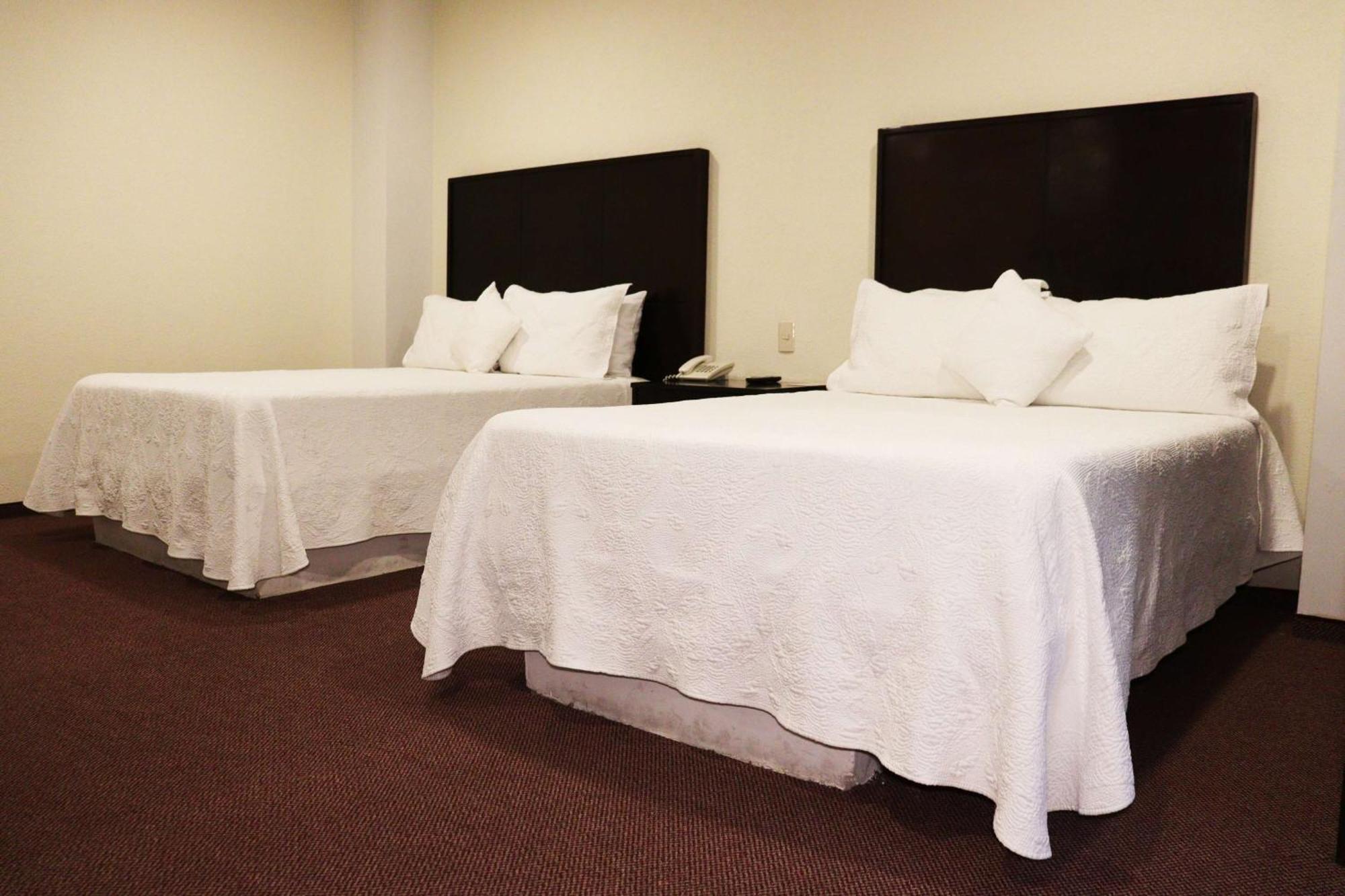 Wyndham Garden Aguascalientes Hotel & Casino Экстерьер фото