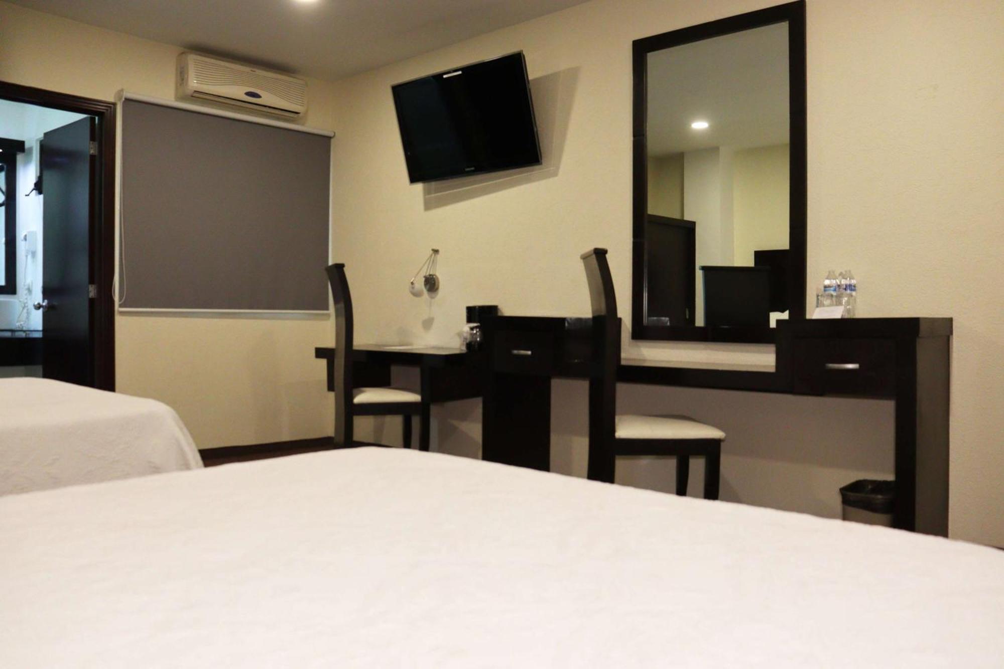 Wyndham Garden Aguascalientes Hotel & Casino Экстерьер фото